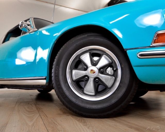 1970 Blue Porsche 911