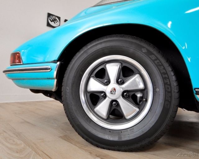 1970 Blue Porsche 911
