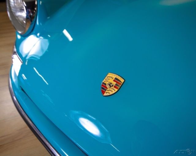 1970 Blue Porsche 911