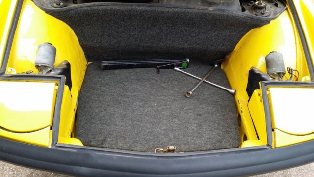 1970 Silver Porsche 914 targa