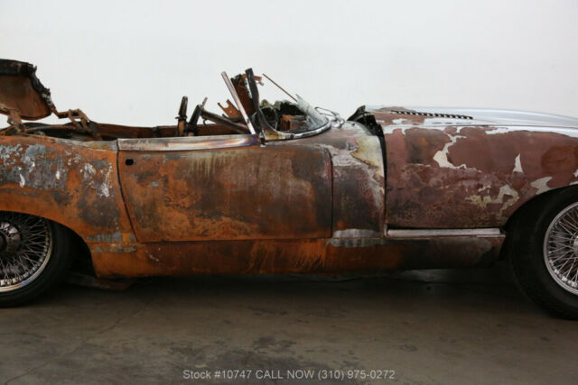 1970 Silver Jaguar XK