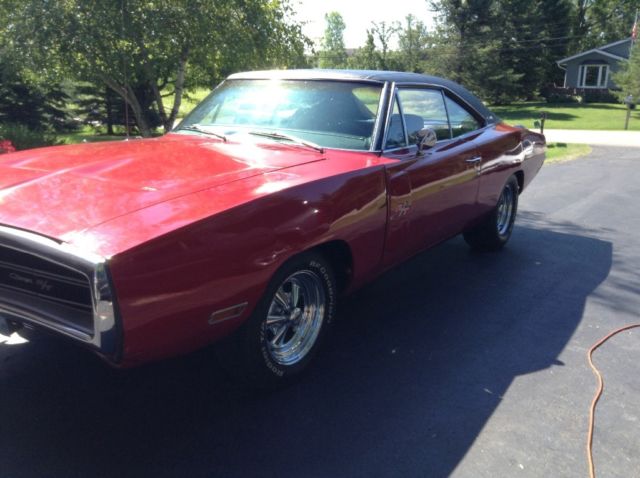 1970 Red Dodge Charger