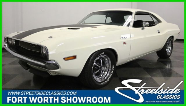 1970 White Dodge Challenger