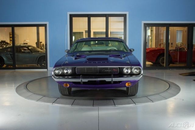 1970 Blue Dodge Challenger