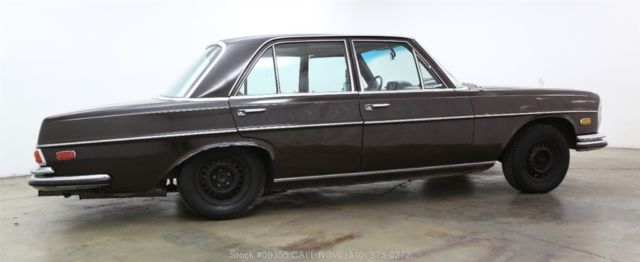 1970 Brown Mercedes-Benz 200-Series