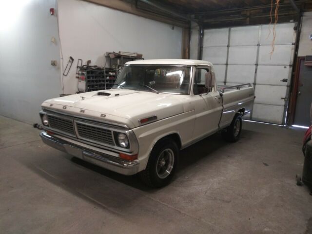 1970 White Ford F-100 Standard Cab Pickup