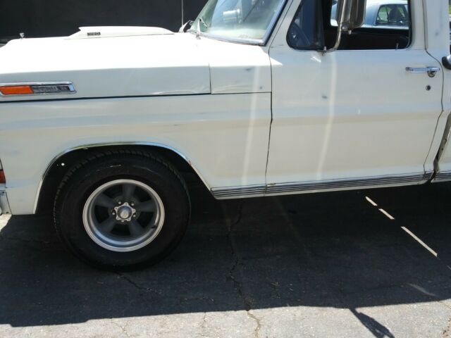 1970 White Ford F-100 Standard Cab Pickup