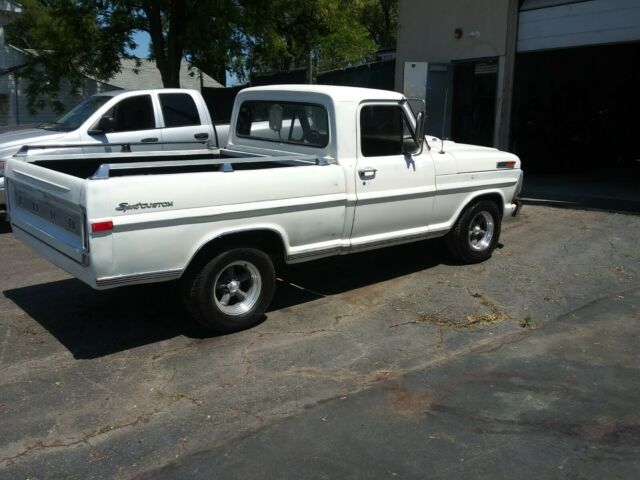 1970 White Ford F-100 Standard Cab Pickup