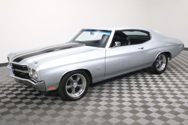 1970 Silver Chevrolet Chevelle