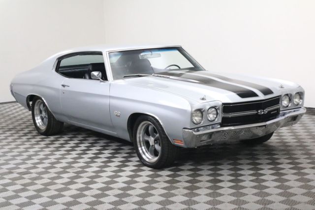 1970 Silver Chevrolet Chevelle