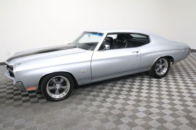 1970 Silver Chevrolet Chevelle