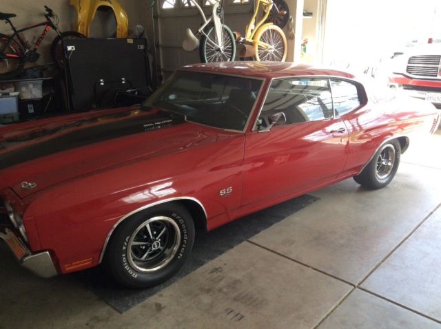 1970 Red Chevrolet Chevelle Coupe