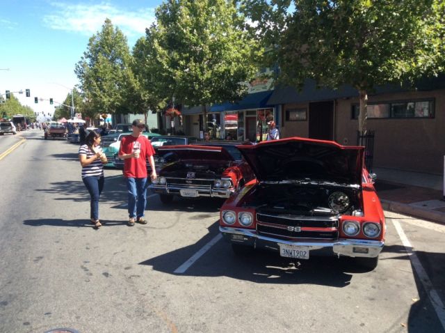1970 Red Chevrolet Chevelle Coupe