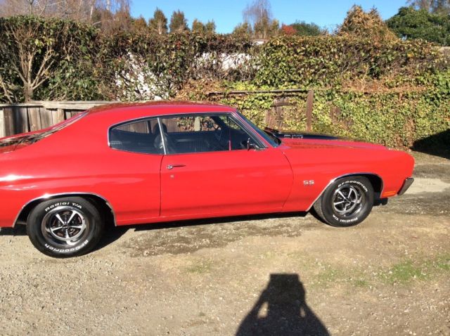 1970 Red Chevrolet Chevelle Coupe