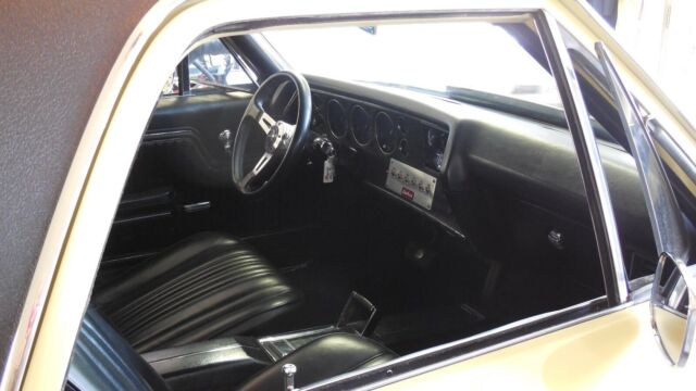 1970 Gold Chevrolet El Camino Pick -Up