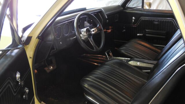 1970 Gold Chevrolet El Camino Pick -Up