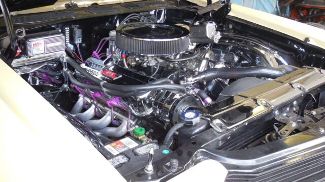 1970 Gold Chevrolet El Camino Pick -Up