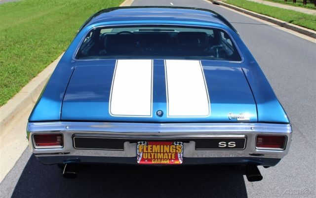 1970 White Chevrolet Chevelle Coupe