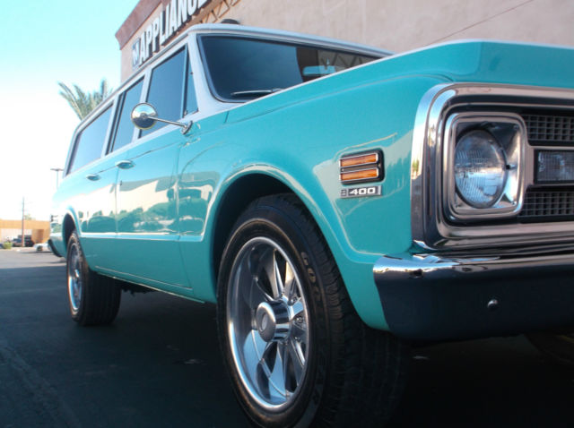 1970 teal/white Chevrolet Suburban