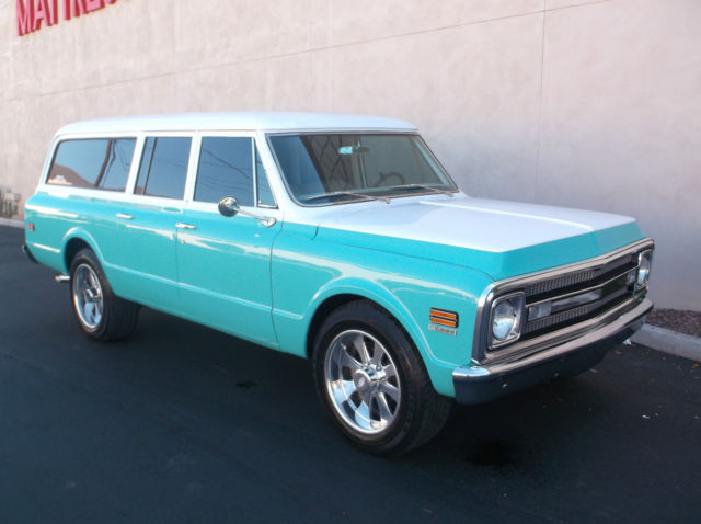 1970 teal/white Chevrolet Suburban
