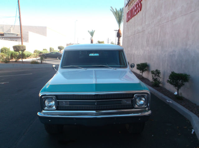 1970 teal/white Chevrolet Suburban