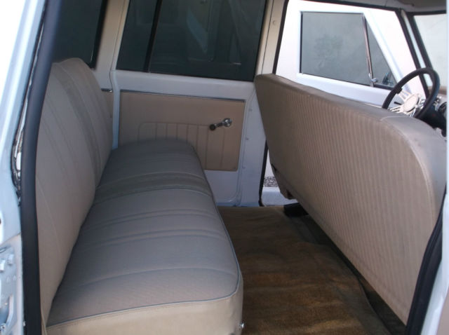 1970 teal/white Chevrolet Suburban