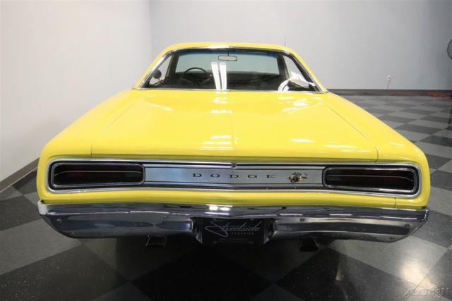 1970 Yellow Dodge Coronet