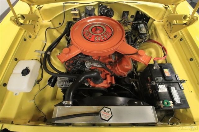 1970 Yellow Dodge Coronet