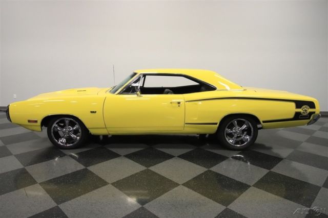 1970 Yellow Dodge Coronet