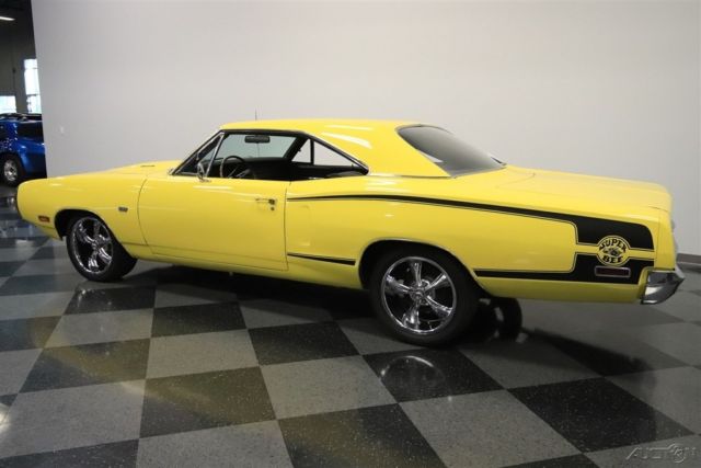 1970 Yellow Dodge Coronet