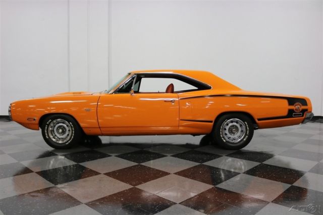 1970 Orange Dodge Coronet