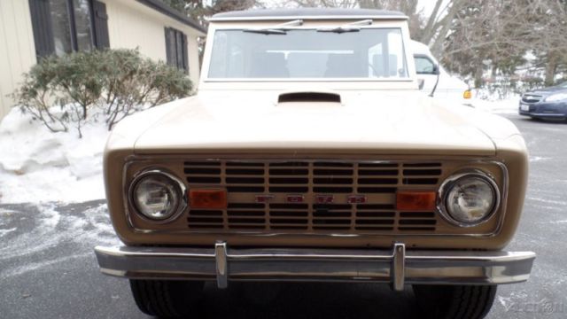 1970 Brown Ford Bronco