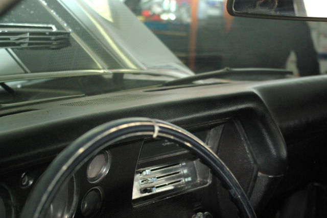 1970 Silver with Black Hood Panels Chevrolet Chevelle Sedan