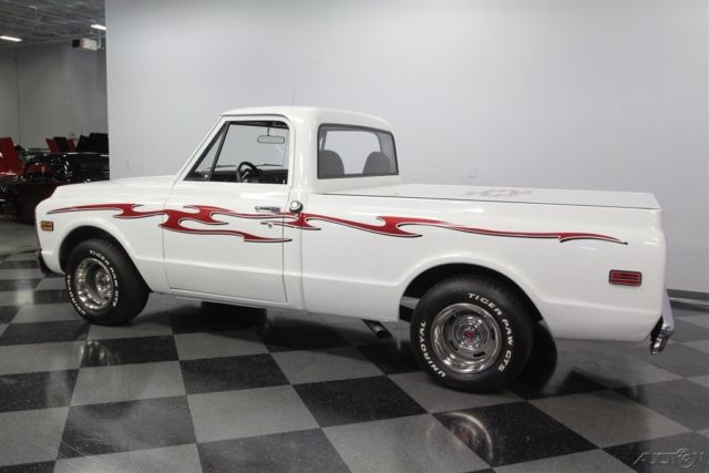 1970 White Chevrolet C10