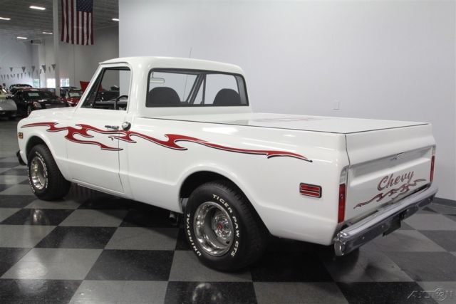 1970 White Chevrolet C10