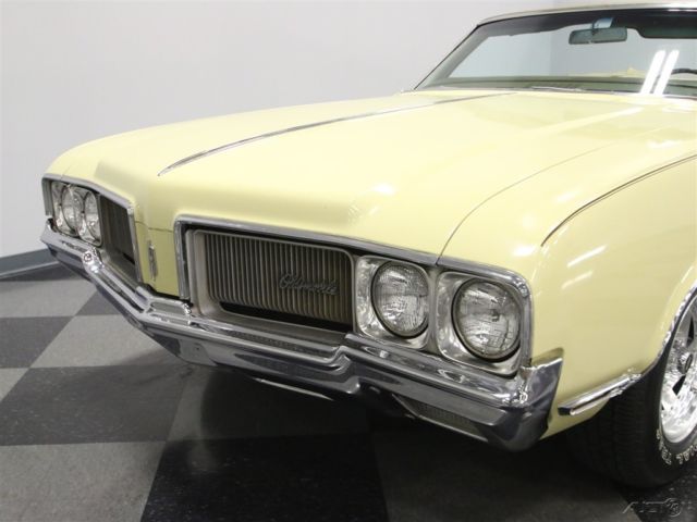 1970 Tan Oldsmobile Cutlass