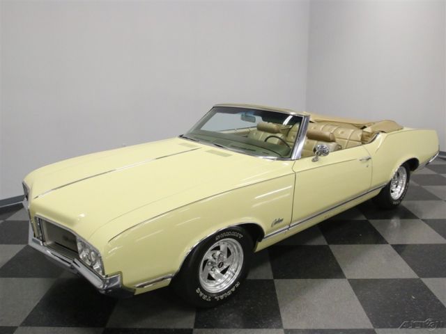 1970 Tan Oldsmobile Cutlass