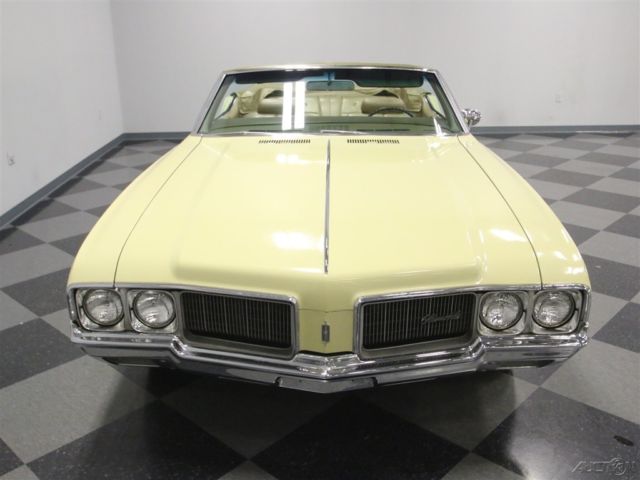 1970 Tan Oldsmobile Cutlass