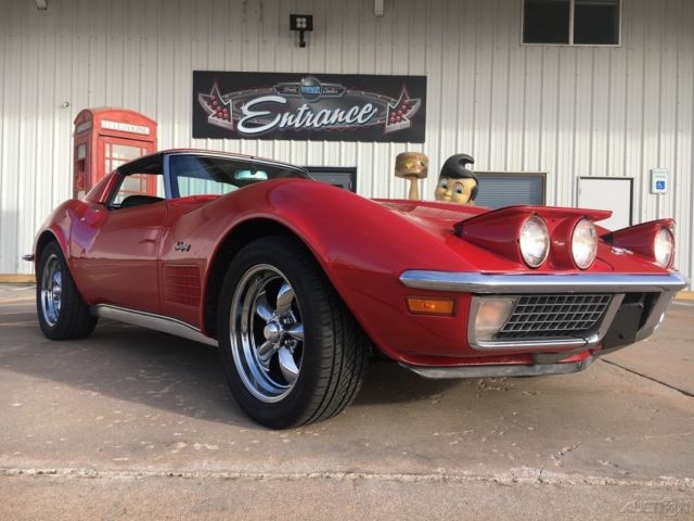1970 Red Chevrolet Corvette