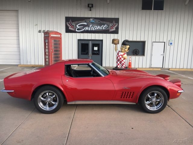 1970 Red Chevrolet Corvette