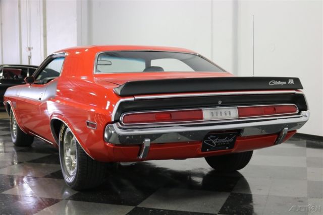 1970 Red Dodge Challenger