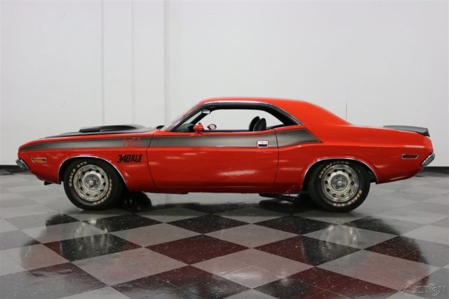 1970 Red Dodge Challenger