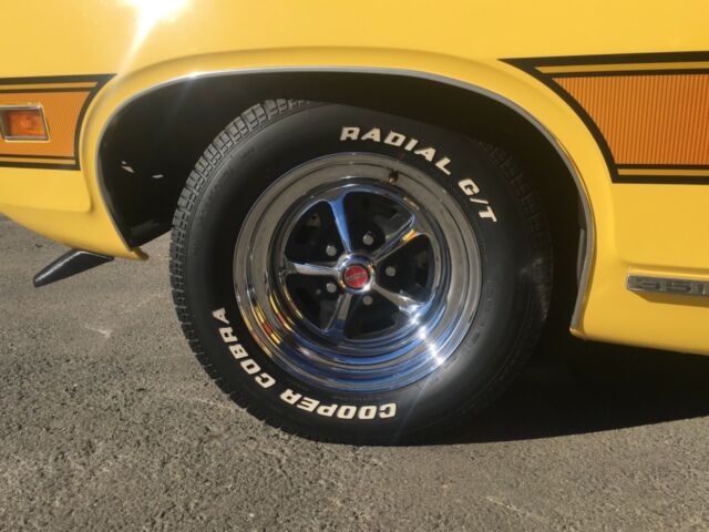 1970 Yellow Ford Torino Coupe