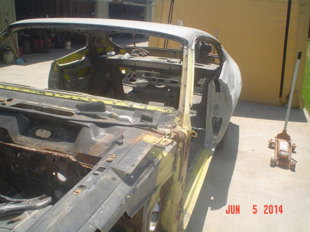 1970 Blue Ford Torino fast back