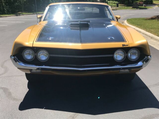 1970 Bright gold metallic Ford Torino 2 Door