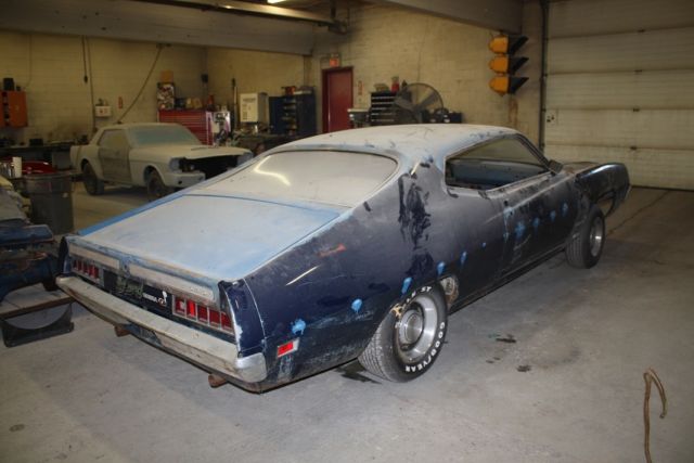 1970 Blue Ford Torino Coupe