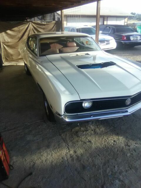 1970 Yellow Ford Torino Coupe