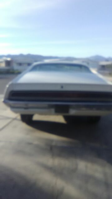 1970 Yellow Ford Torino Coupe