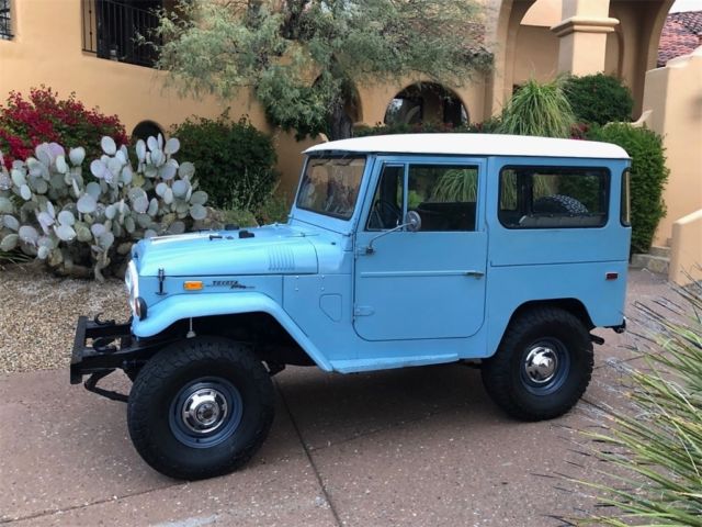 1970 Blue Toyota FJ Cruiser Convertible