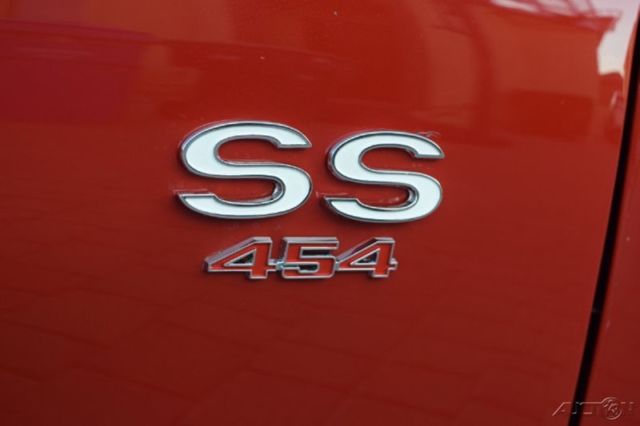 1970 Red Chevrolet Chevelle Coupe